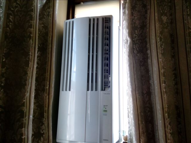 コロナの窓用エアコンが届いたので自分で設置してみました 40代のセミリタイア生活